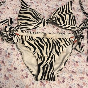 VS zebra swimsuit padded